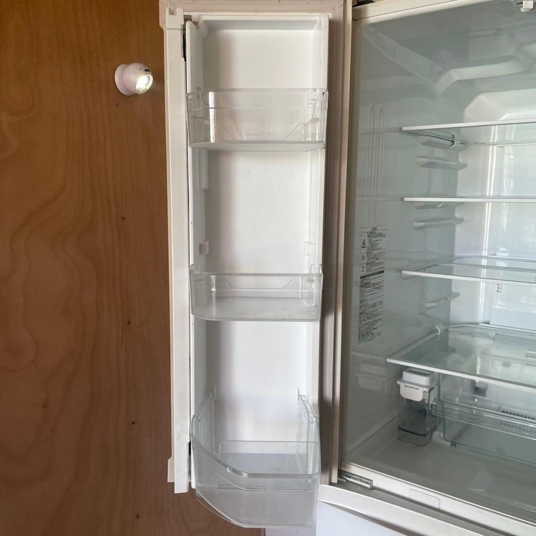 配送設置無料　大型冷蔵庫　大容量　TOSHIBA 555L 6ドア