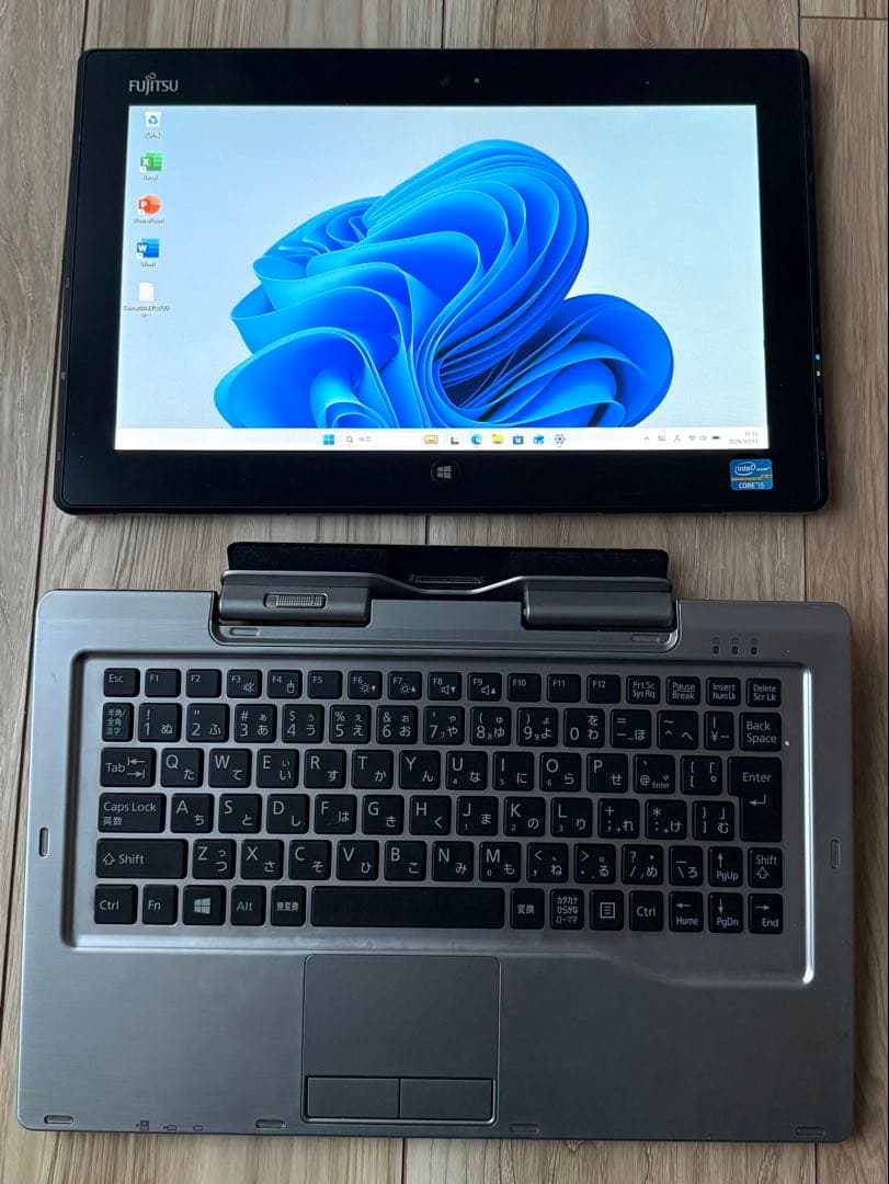Office24&Win11付 富士通タブレット FMVNQ8P1 Q702/G