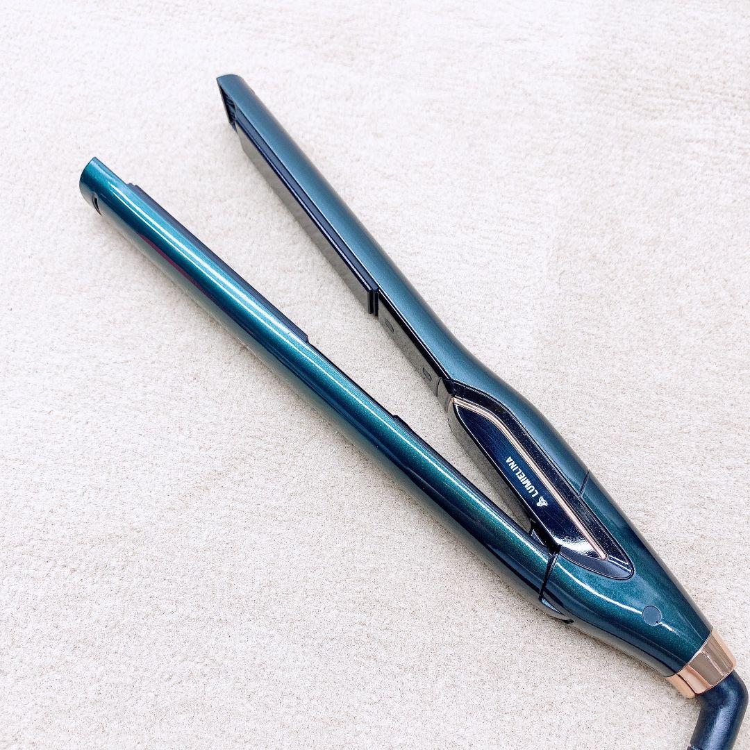 ほぼ未使用品☀付属品完備 ヘアビューロン　7D plus ストレート