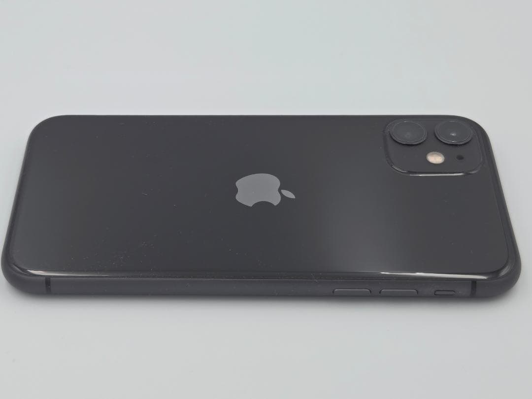 【美品】Apple iPhone11 ブラック 128GB +フィルム+ケース