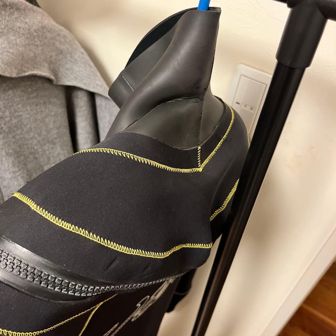 View ウェットスーツ ドライスーツ 黒