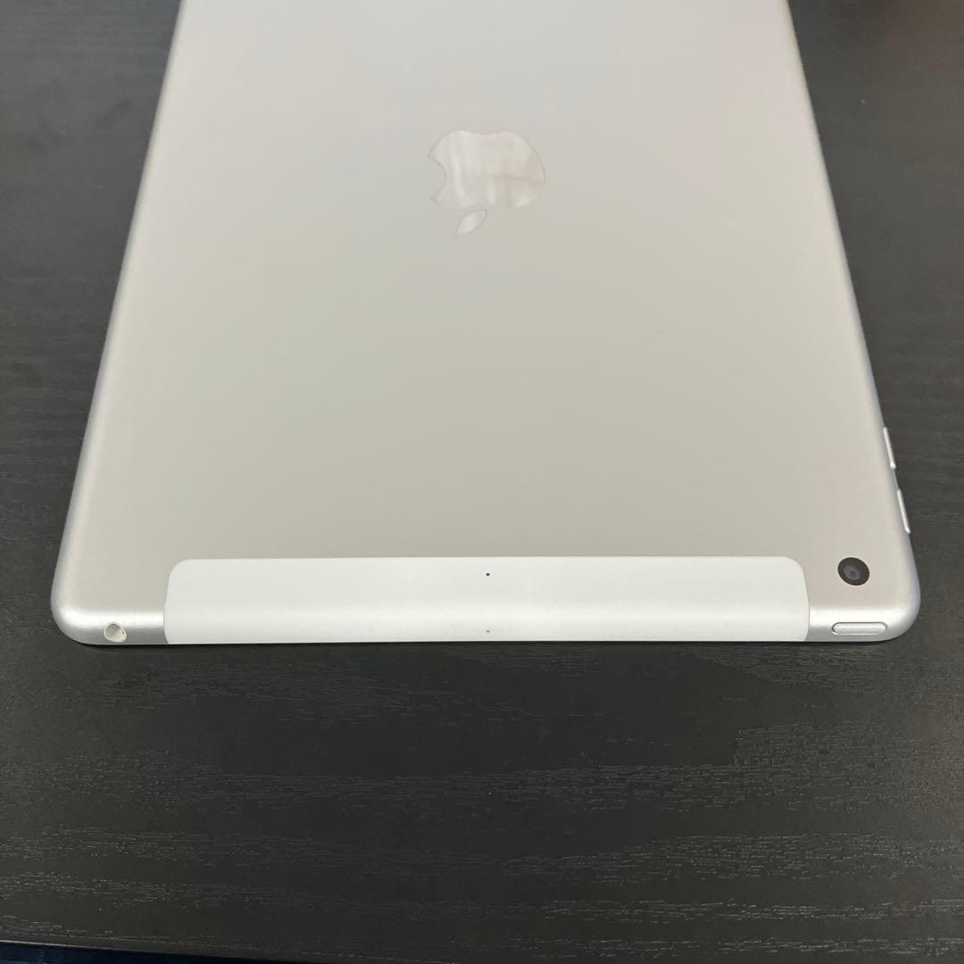 Apple iPad 第5世代 32GB シルバー