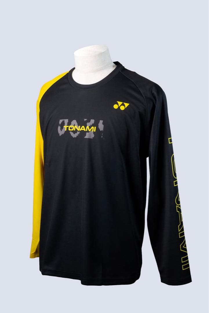 【大特価】トナミ運輸バドミントンウェア ロンT1枚、Tシャツ2枚　Ｏサイズ