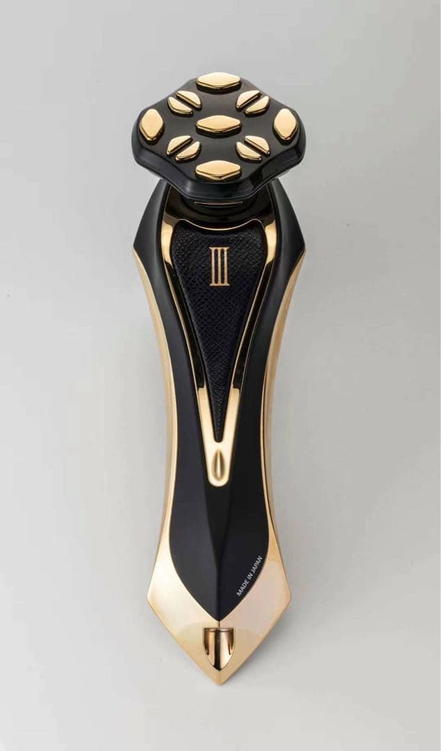 ARTISTIC&CO.  美顔器DR.ARRIVOTHE Zeus