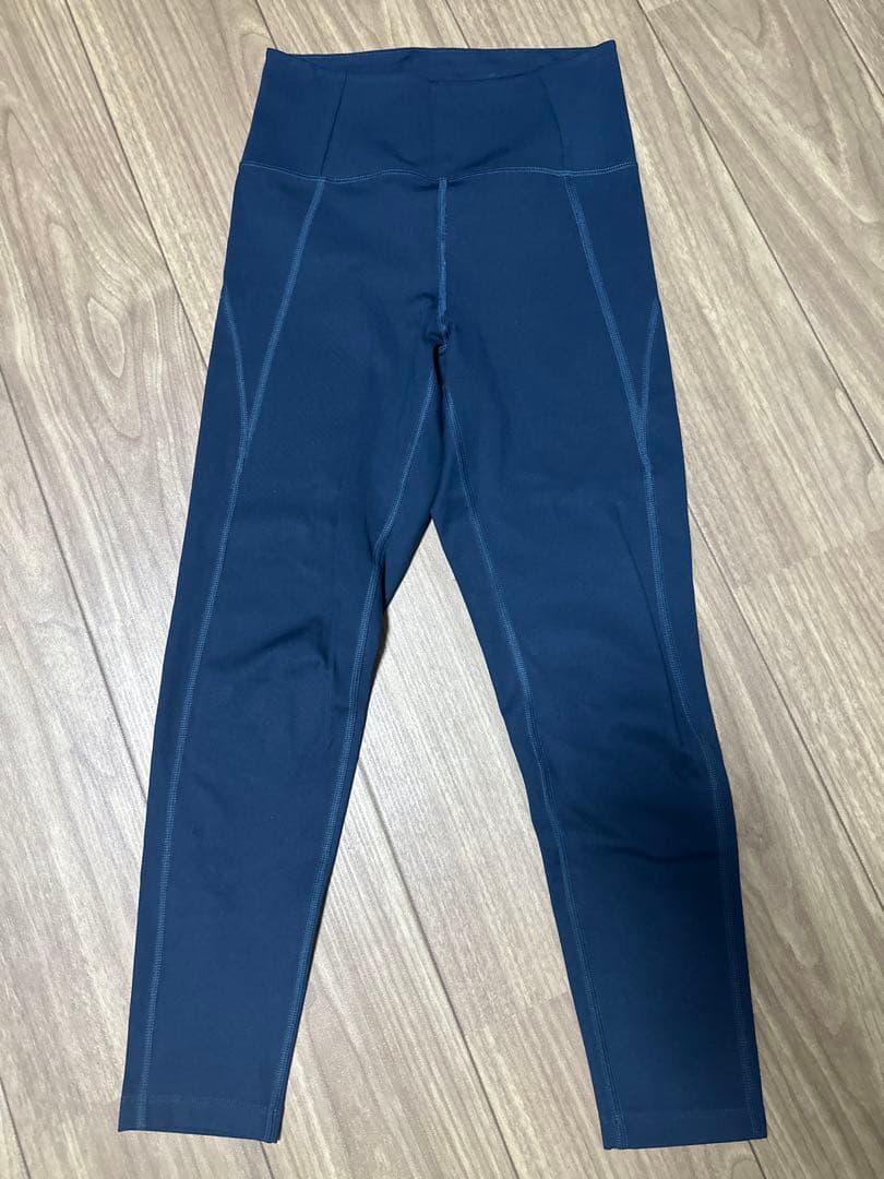 Girlfriend ブラ レギンス ピラティス ヨガ Alo ルルレモン