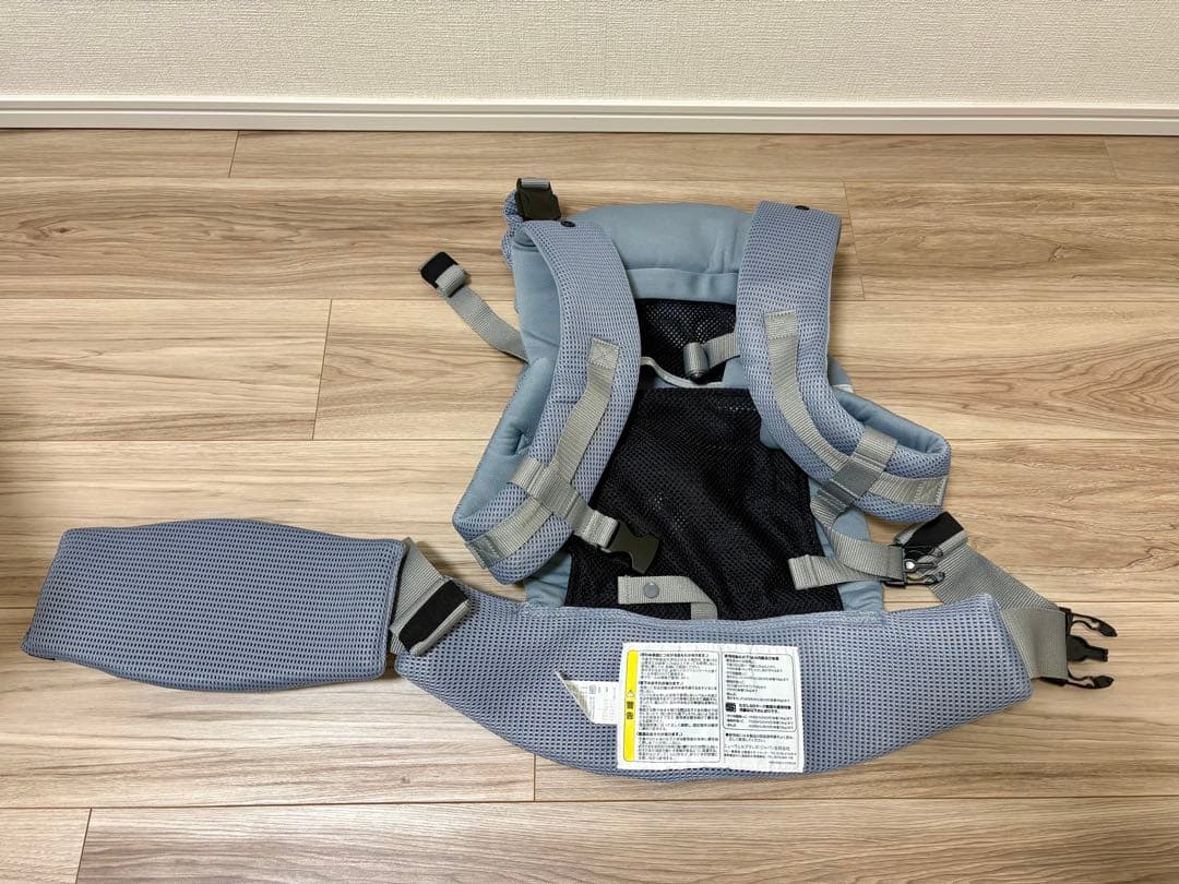 アップリカ ラクリス 抱っこ紐 グレー 美品 付属品完備 箱あり