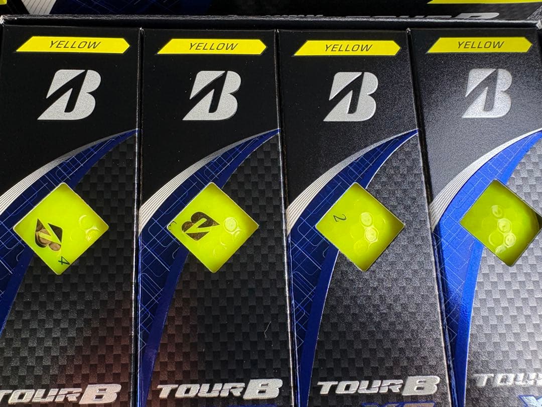 ブリヂストン Tour B XS 2ダース