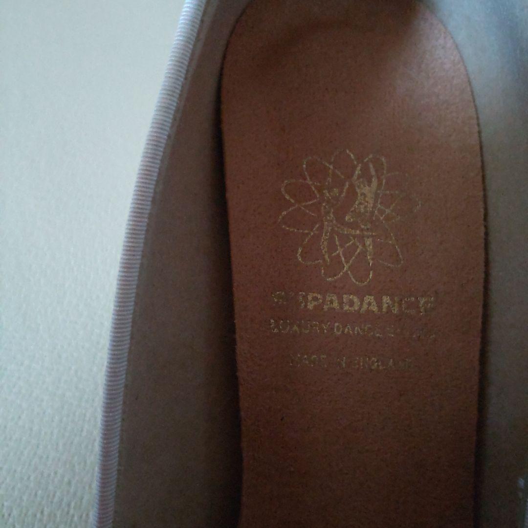 スーパーダンス．ジャパン　シューズ サテン　22.5 ヒール　5.5センチ