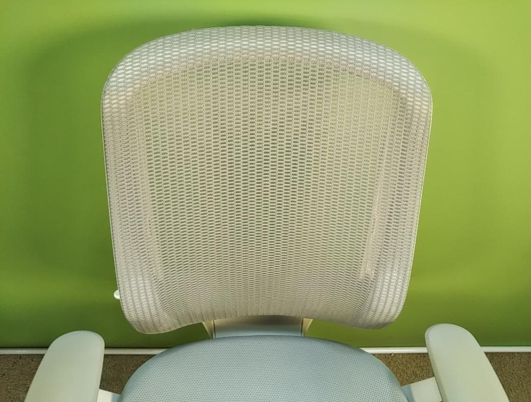 bn　オカムラ　シルフィーチェア　前傾機能　ハイバック　メッシュタイプ　中古