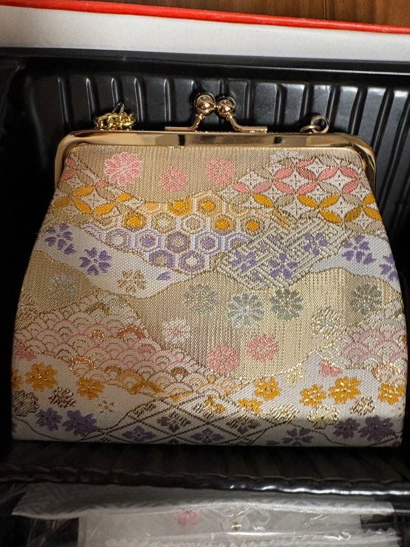 美品　定価33000円ほど！七五三花柄着物セット（ピンク・ベージュ）