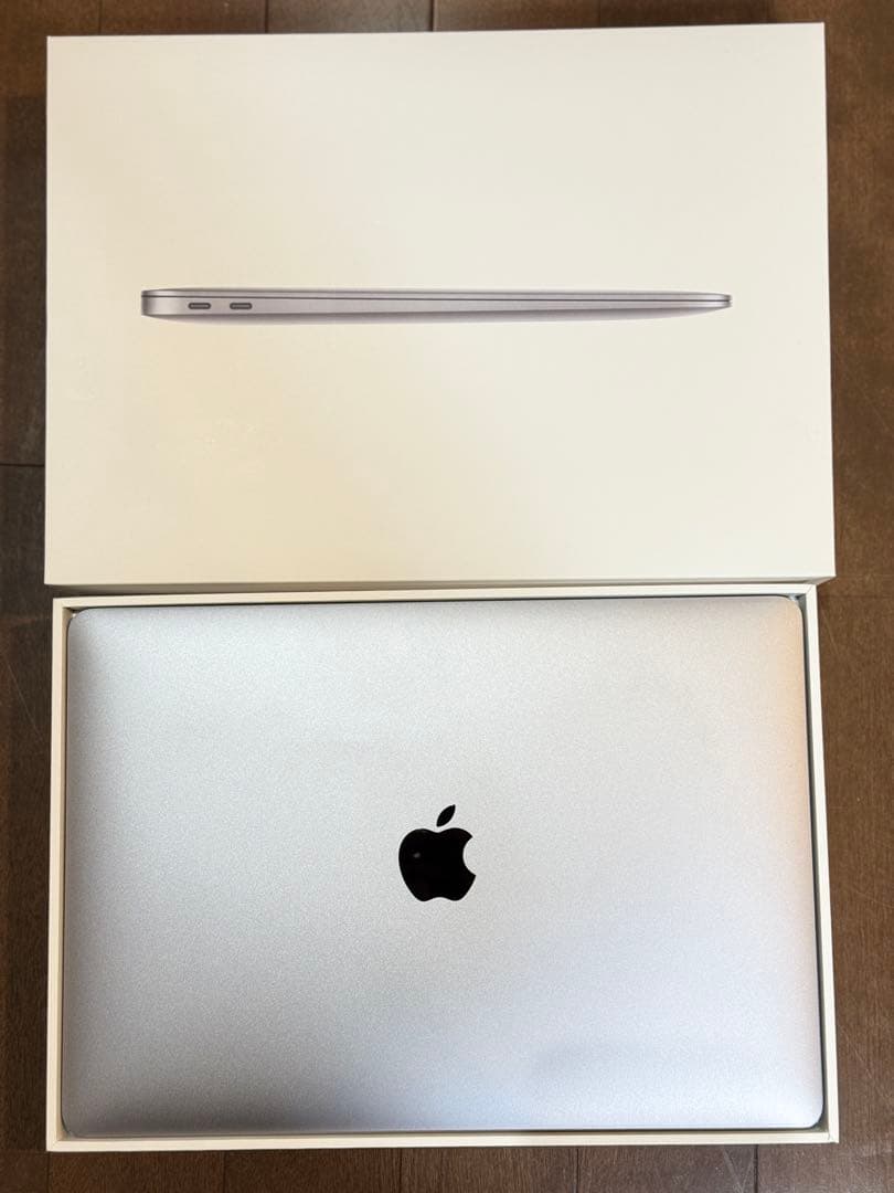 【美品】MacBook Air 2020 Intel i3 8G 256GB