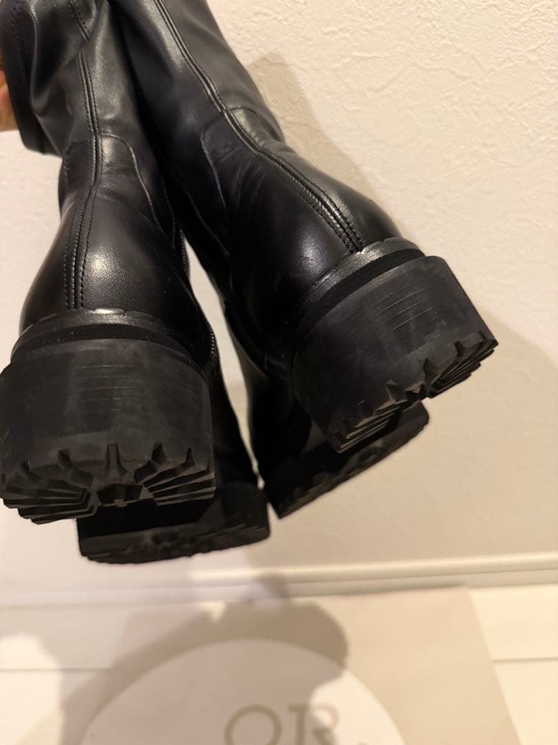 ＊ダイアナ＊黒 レザー 厚底 ジッパーショートブーツ
