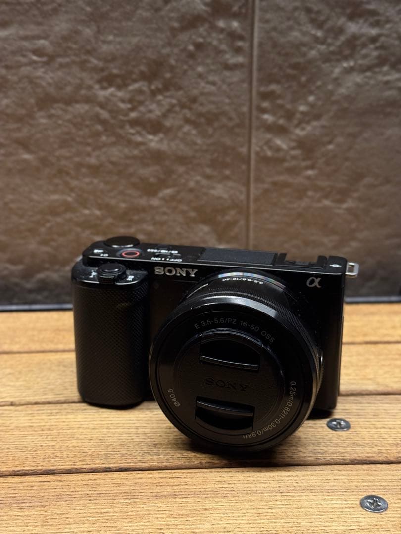 12万→9.5万→9万これ以上の値下げは、できかねます。SONY ZV-E10