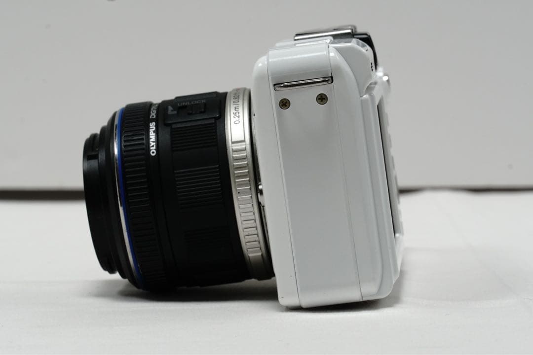 美品✨ オリンパス OLYMPUS PL1s ミラーレスカメラ スマホ転送