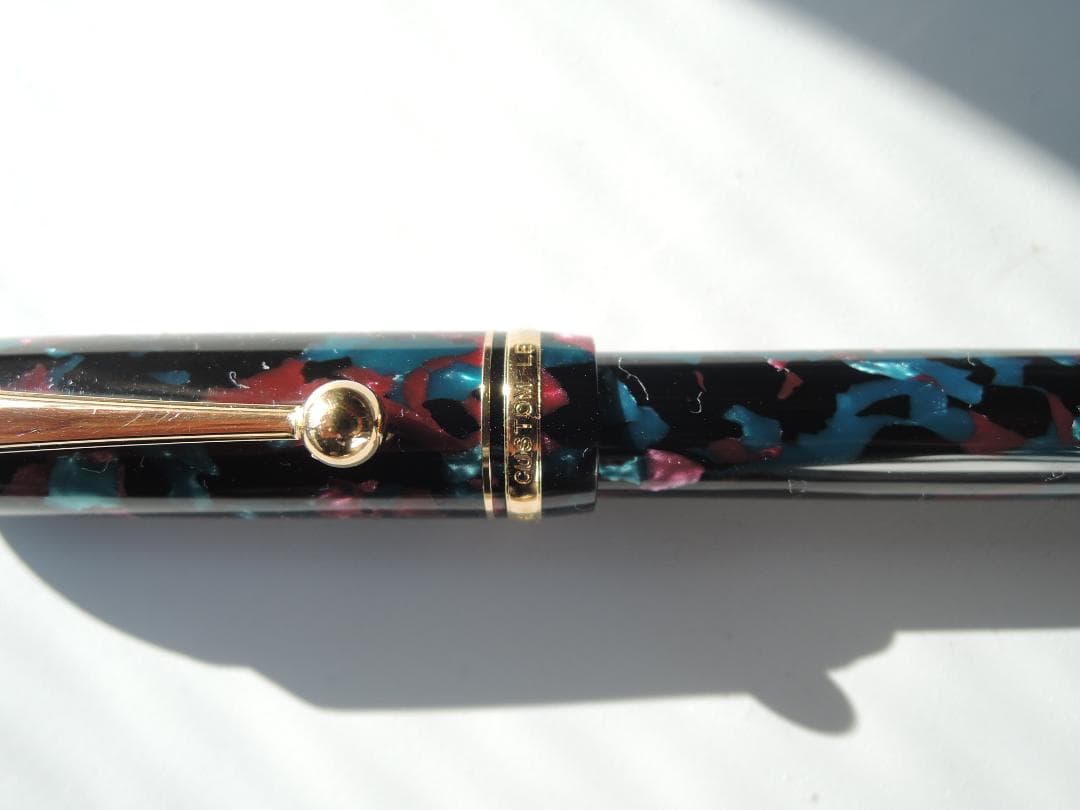M*)様 PILOT CUSTOM LE ボールペン　(本体色は赤青主体のモザイ