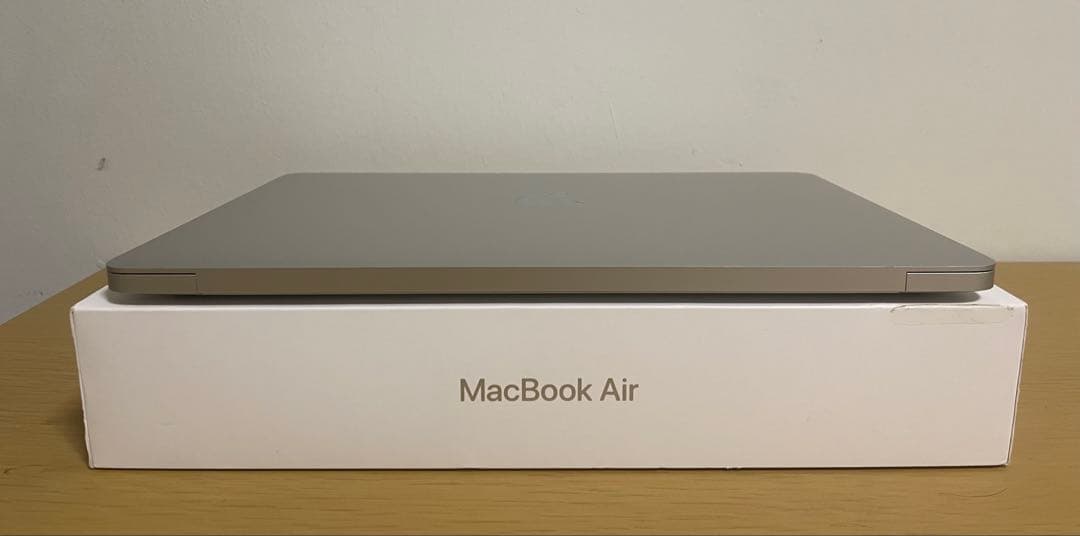 美品 MacBook Air 2020 バッテリー97%