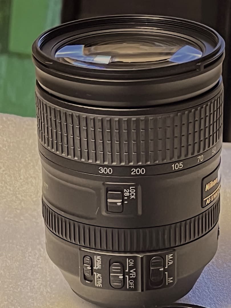 新品 Nikkor AF-S 28-300mm f/3.5-5.6G ED VR