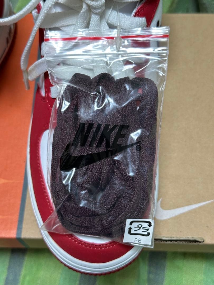 新品未使用Nike Air Force1 エアフォース ハイカット バレンタイン