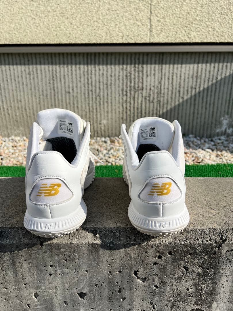 【送料込み】大谷翔平　トレーニングシューズ　ニューバランス