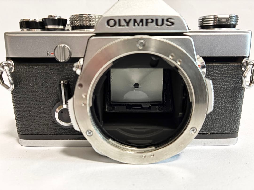 オリンパス　OM-1、OM-10、 レンズ135mm f3.5 ズイコー　セット