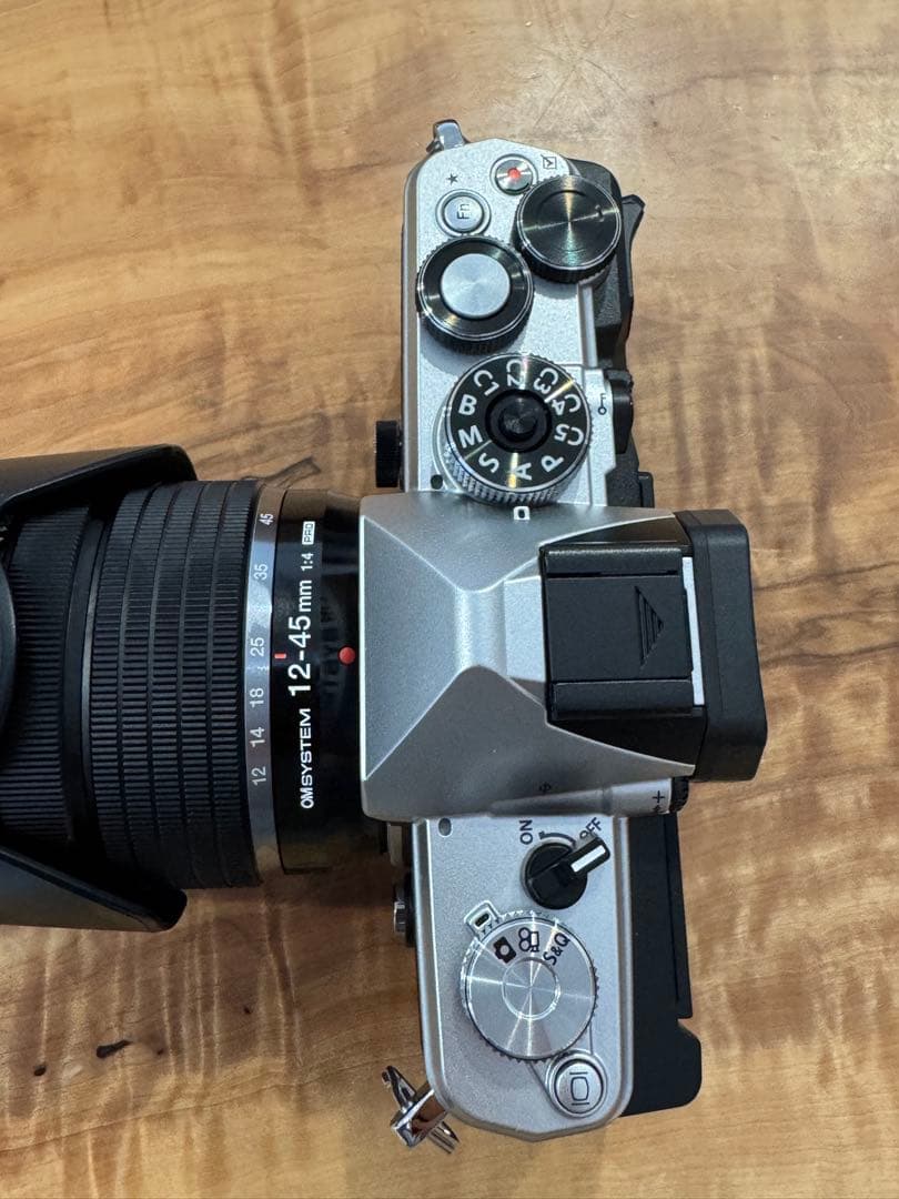 デジタルカメラ OM SYSTEM OM-3