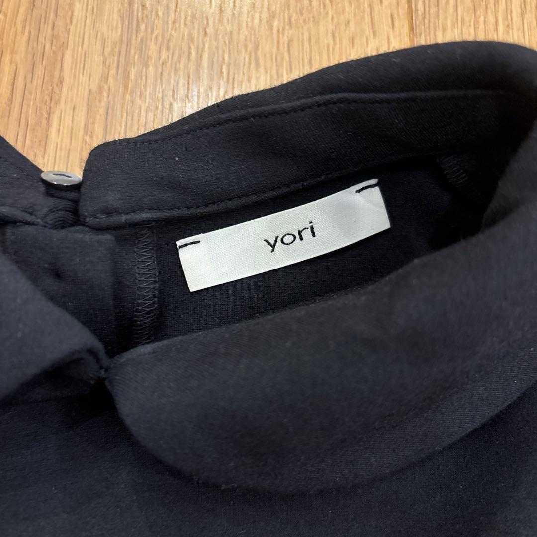 美品 yori 襟付きフリルブラウス 長袖 ボリュームスリーブ