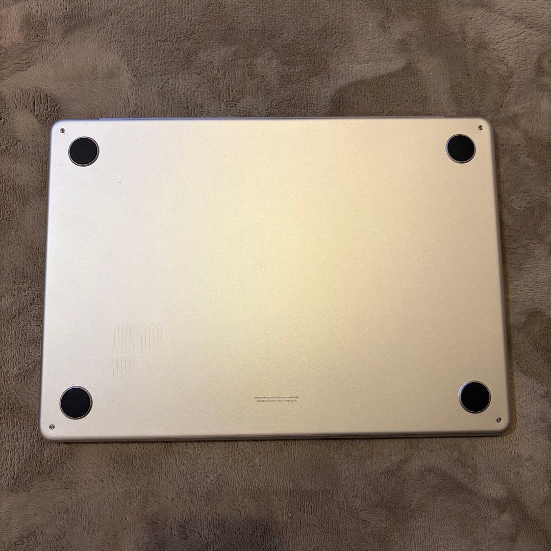 り*う様 MacBook Air M2 13.6 インチ スターライト JIS配