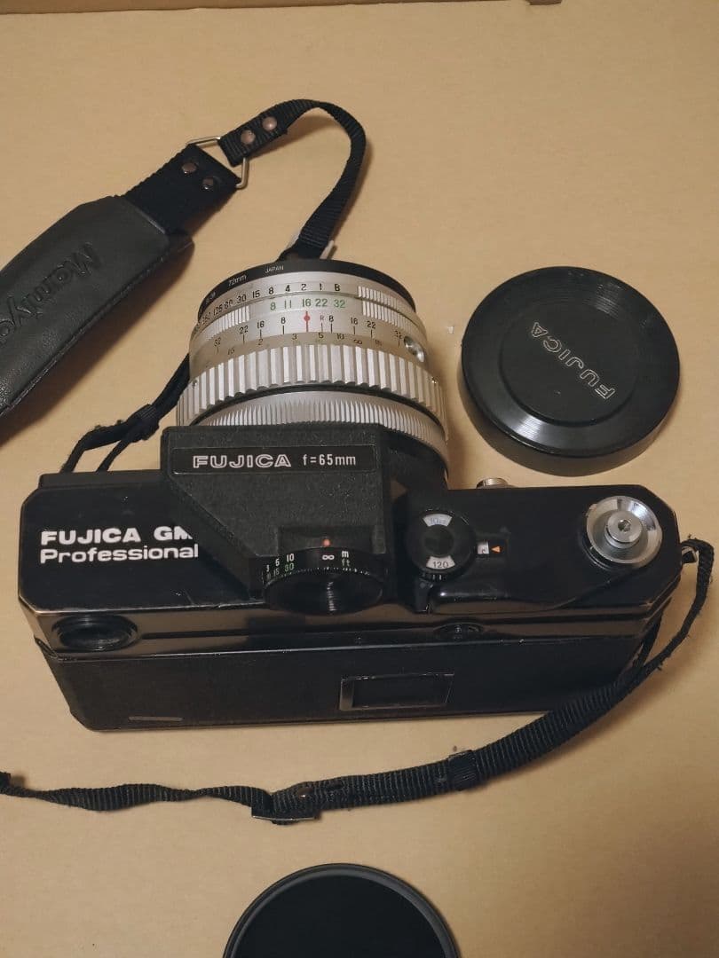 フィルムカメラ FUJICA GM670 65mm F8