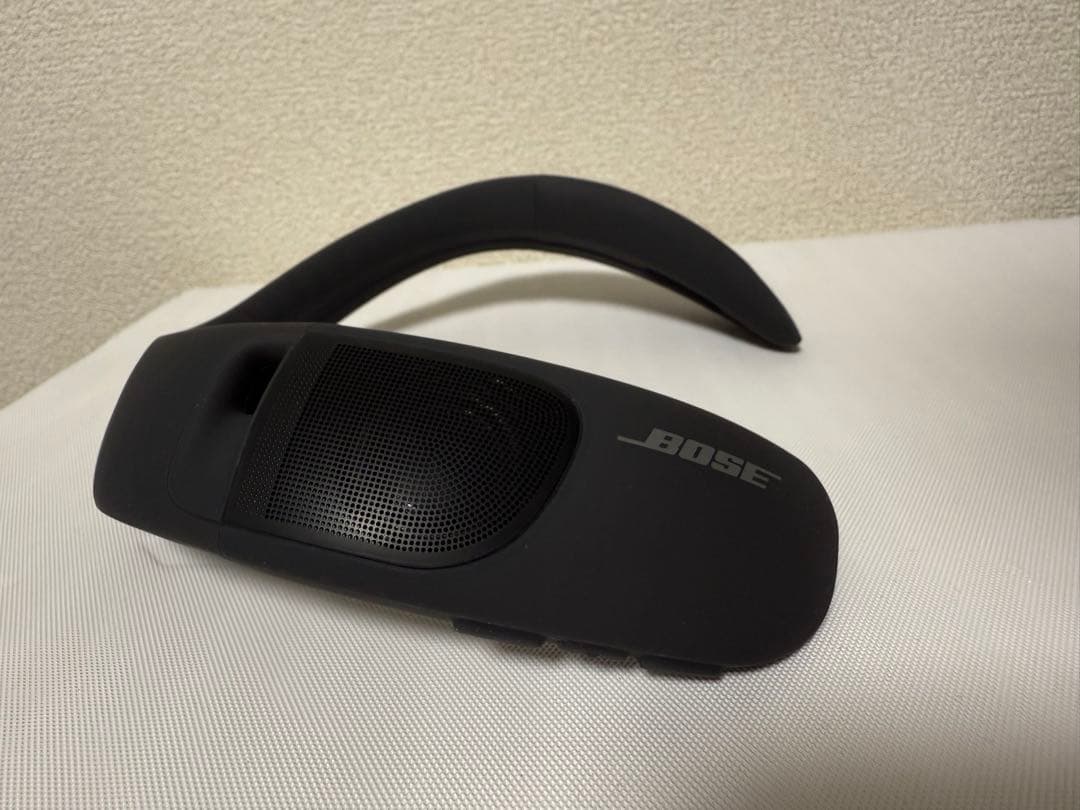 BOSE SOUNDWEAR SPEAKER ネックスピーカー　黒　カバー付き