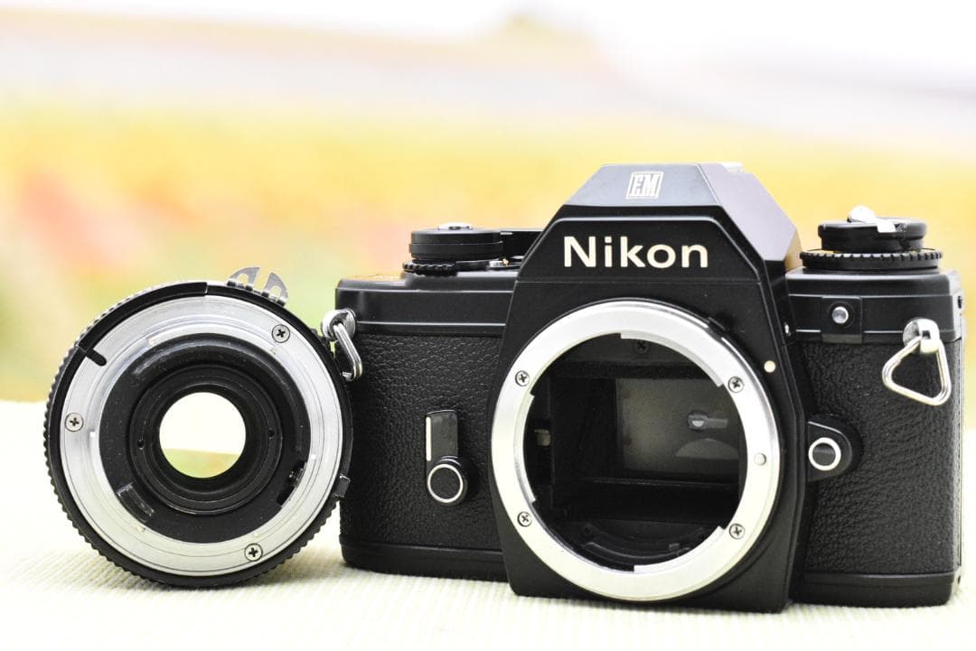 【整備済 完動品】 Nikon EM + 24mm F2.8 Ai