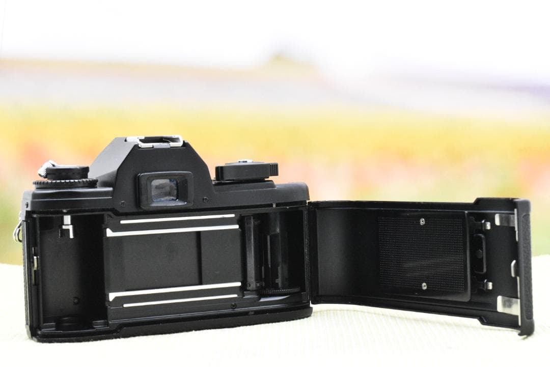 【整備済 完動品】 Nikon EM + 24mm F2.8 Ai