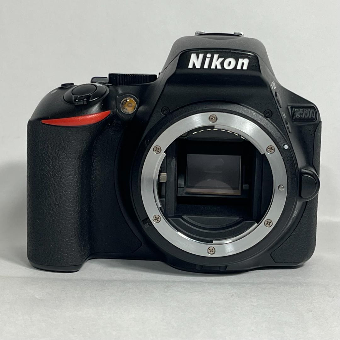 Nikon D5600 レンズキット AF-P 18-55 VR