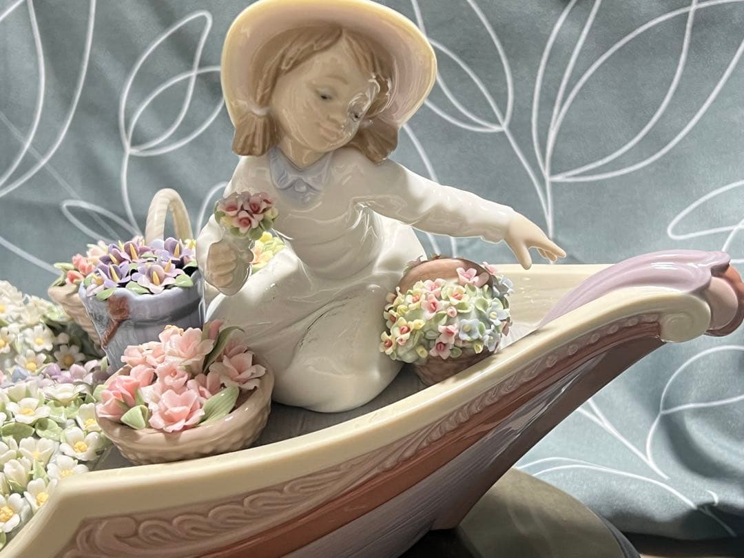 リヤドロ バルコ・デ・フローレス 廃盤品