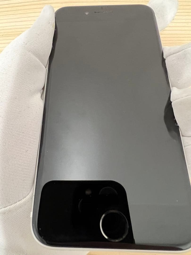 さ*ん様 超美品！完全動作品iPhone SE 2 64GB ホワイト　SIMフ