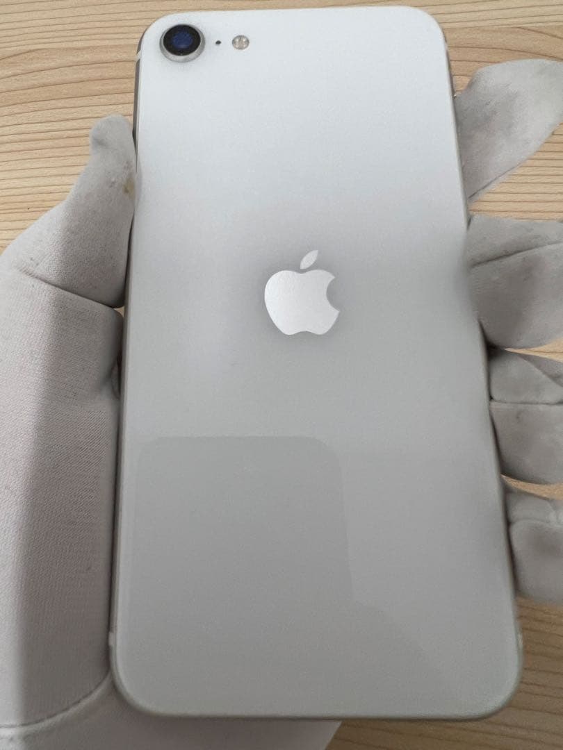 さ*ん様 超美品！完全動作品iPhone SE 2 64GB ホワイト　SIMフ