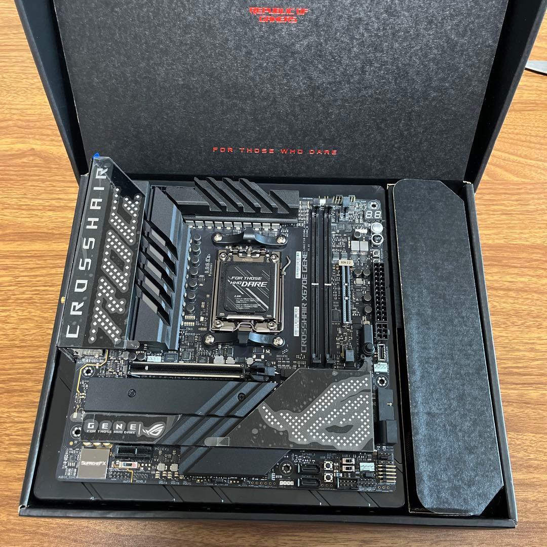 ASUS ROG CROSSHAIR X670E GENE マザーボード AM5