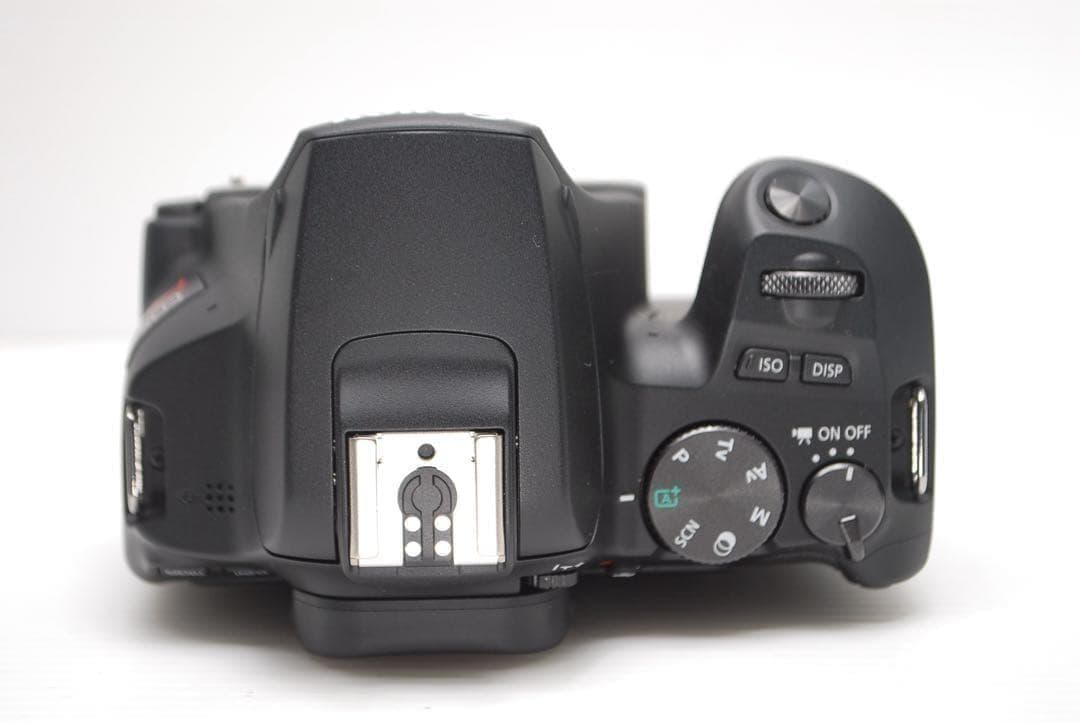 ❤️手ぶれ補正付き❤️Canon kiss X10 トリプルレンズセット 美品