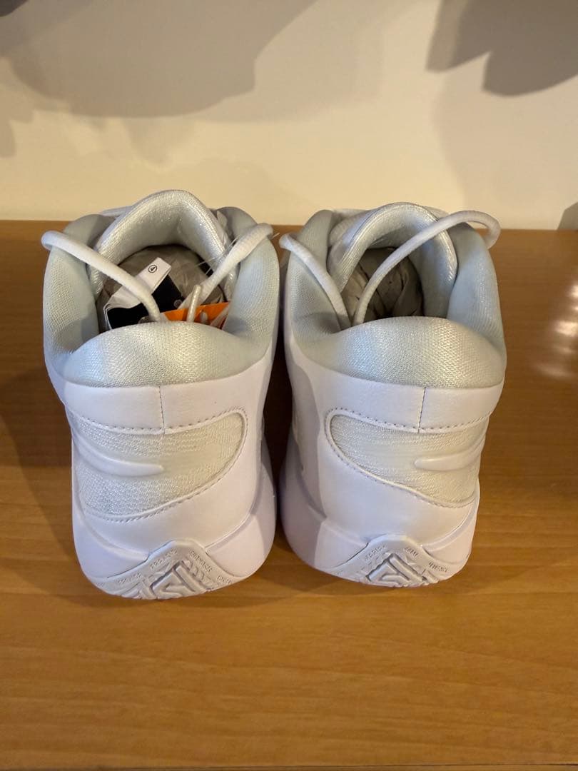 Nike バスケットボールシューズ ホワイト