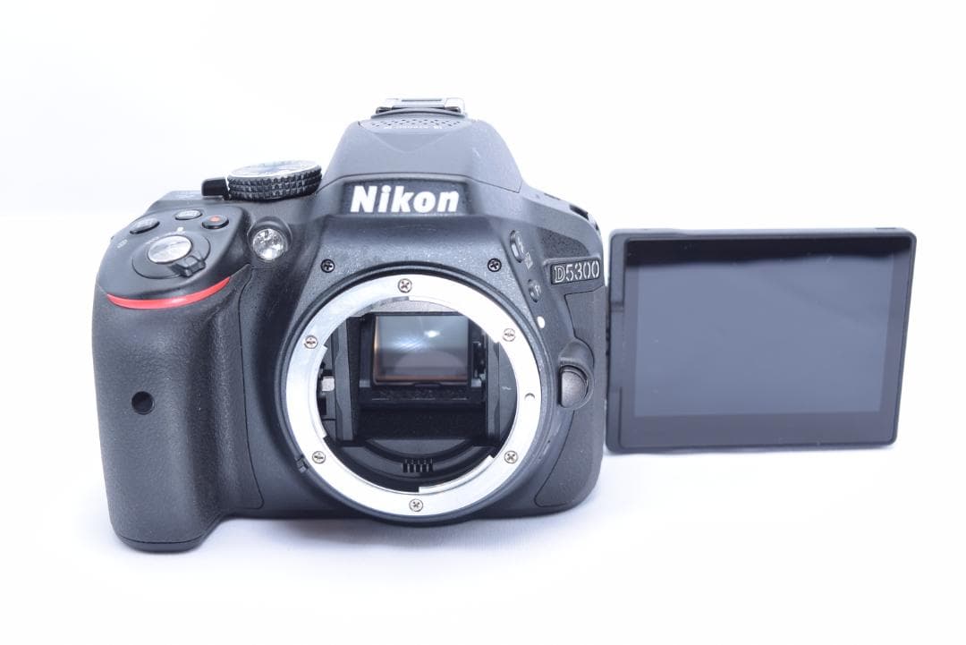 Nikon D5300　一眼レフカメラ　シャッタ数約500回　おまけ多数