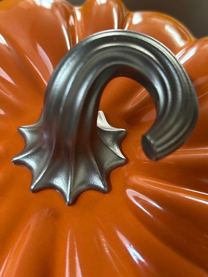 て*う様 【新品未使用】ルクルーゼ・パンプキン鍋・24㌢Le Creusetゴー