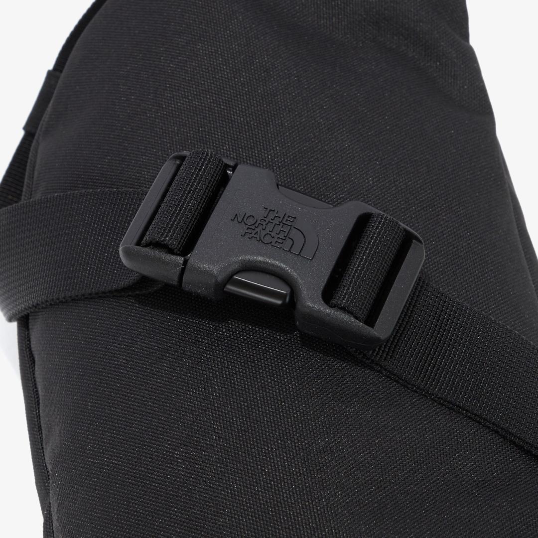 完売！ノースフェイス　MESSENGER　ボディバッグ　ショルダーバッグ　黒