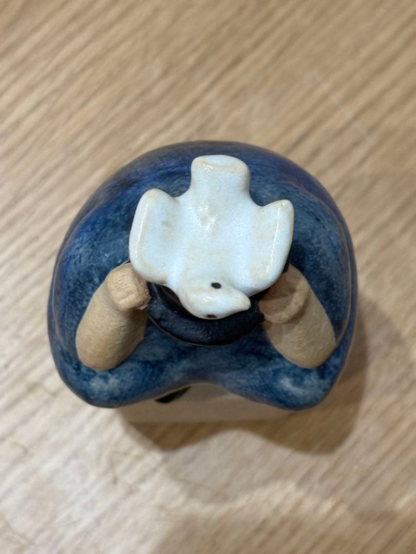 リサラーソン　マジシャン　ブルー
