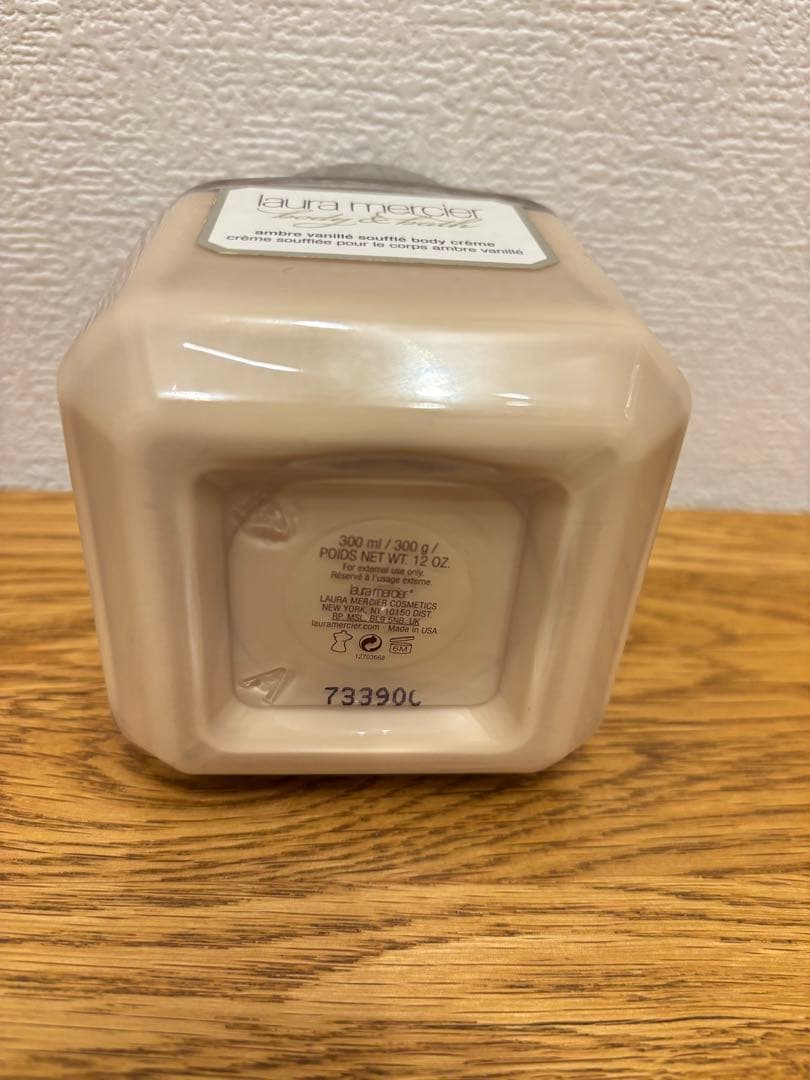 ローラメルシエ　ホイップトボディクリーム　アンバーバニラ　300g