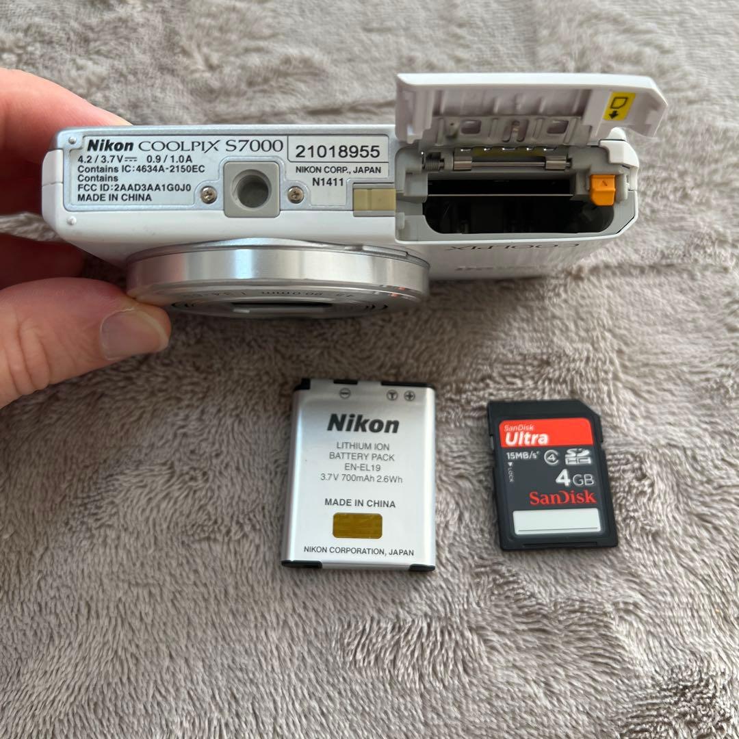【超美品】Nikon COOLPIX s7000 動作◎