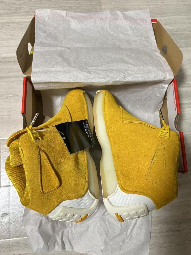 ナイキ エアジョーダン 18 レトロ イエローオークル AA2494-701