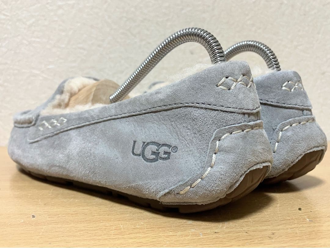 ★未使用！UGG Ansley 3312 アグ アンスレー モカシン ムートン