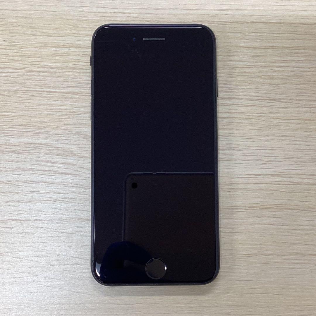 【美品】iPhoneSE2 64GB ブラック