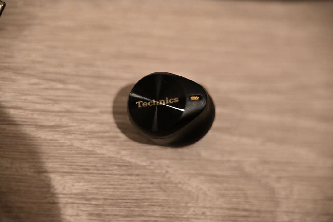 Technics AZ80 ワイヤレスイヤホン　も〜り〜