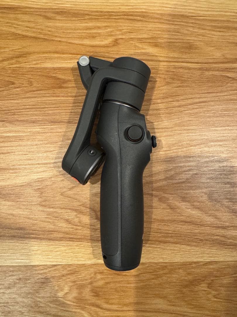 【美品】DJI Osmo Mobile 6 スマートフォン　ジンバル