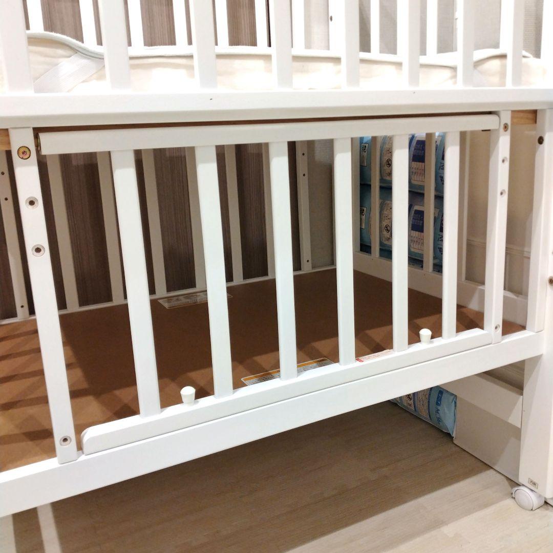 ak　ベビーベッド　KATOJI